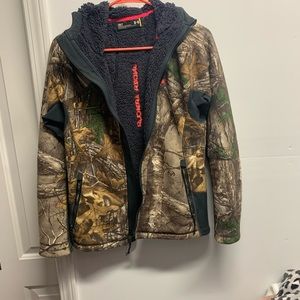 Under armour Camo fleece jacket
